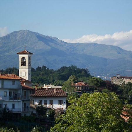 Appartamento Panoramico Parella Bagian luar foto