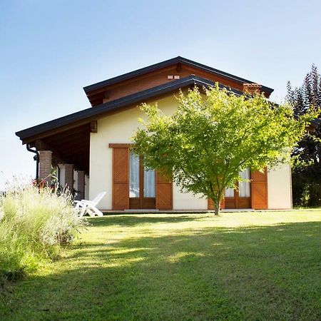 Appartamento Panoramico Parella Bagian luar foto