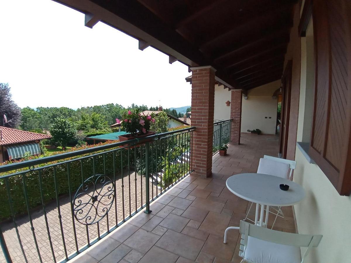 Appartamento Panoramico Parella Bagian luar foto